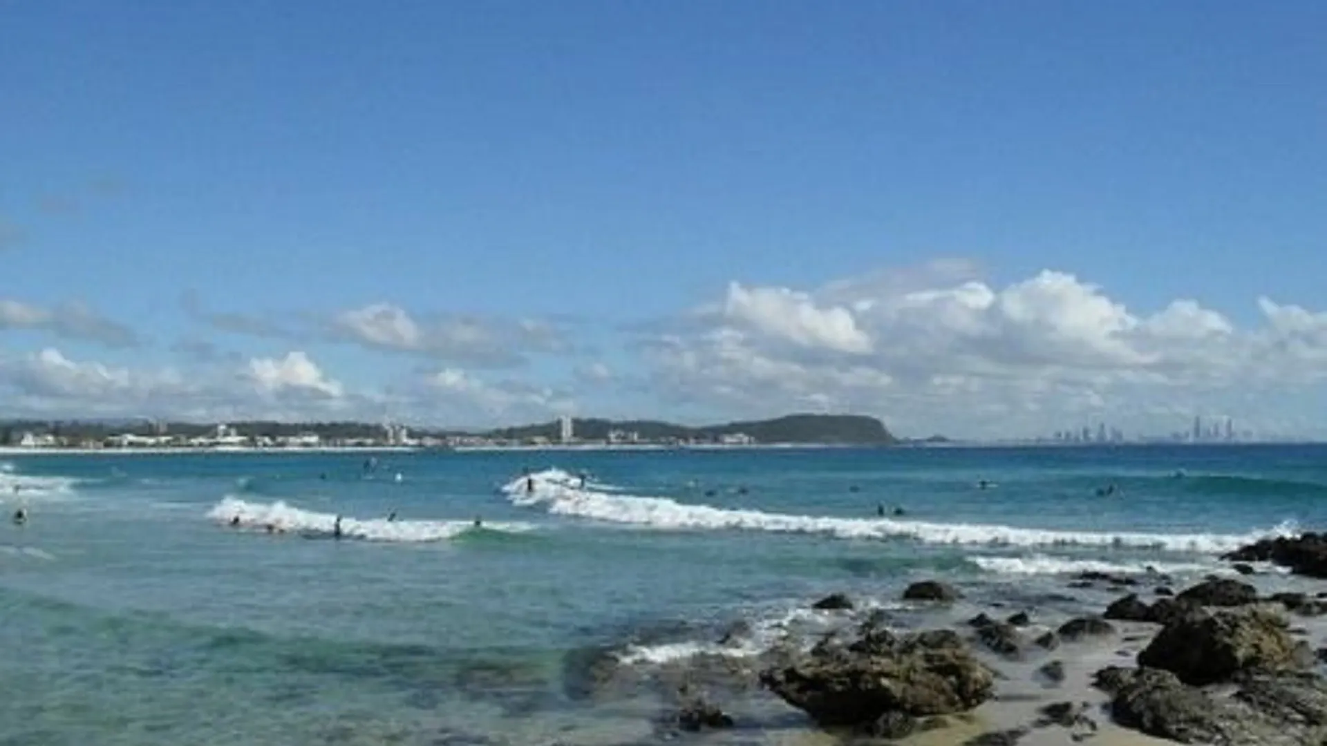 **** Apartahotel Little Cove Currumbin Gold Coast Australia